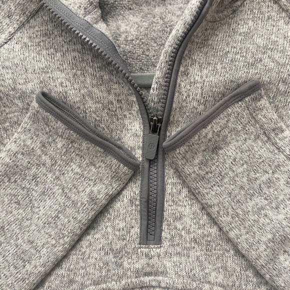 Lululemon jacket size 2 - Picture 4 of 4